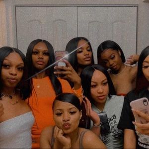 Meet your Posher, Jeniya